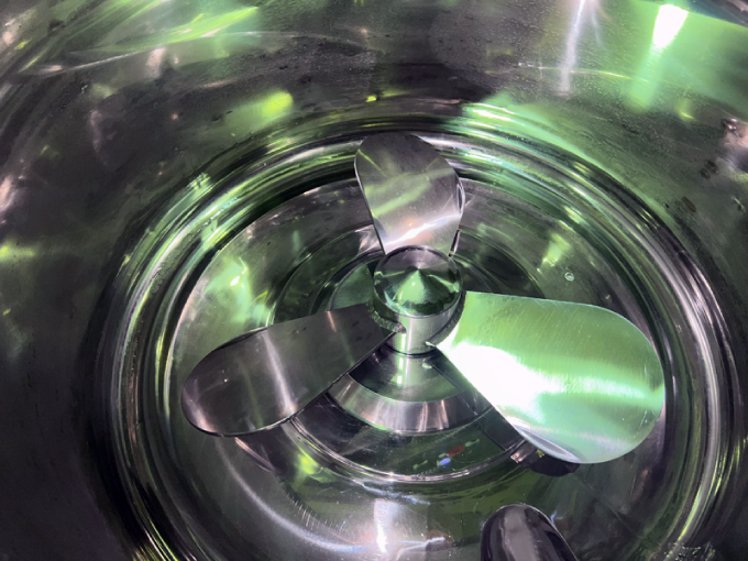 タンク内部の生地攪拌羽根がシンプルな構造で、洗浄しやすく衛生的です